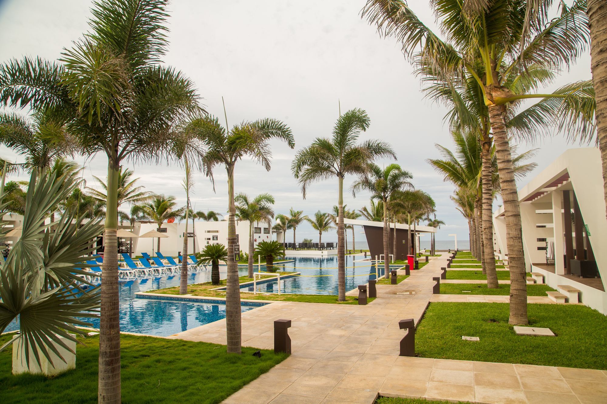 Hotel El Faro Monterrico Exterior foto